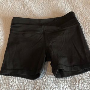 Iviva bootie/yoga shorts girls